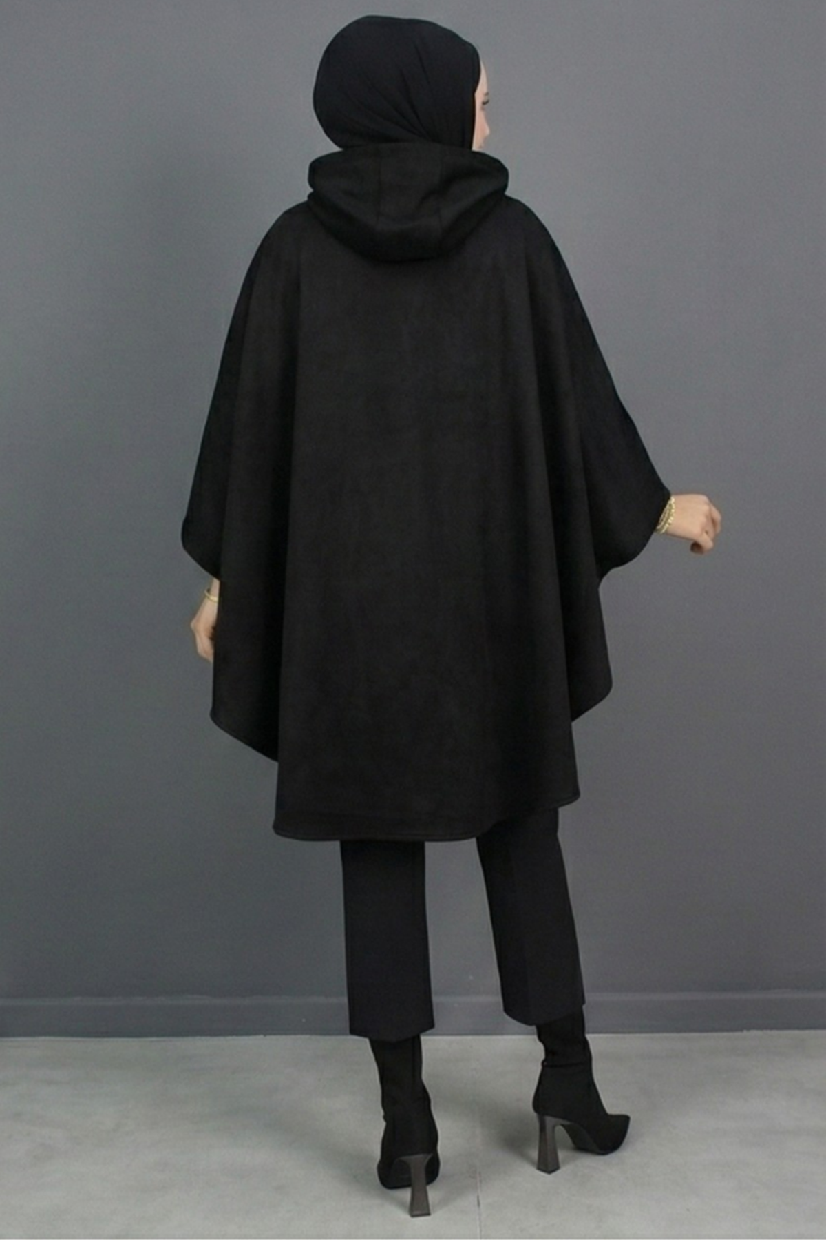 Asude Kapüşonlu Panço SİYAH - Görsel 2